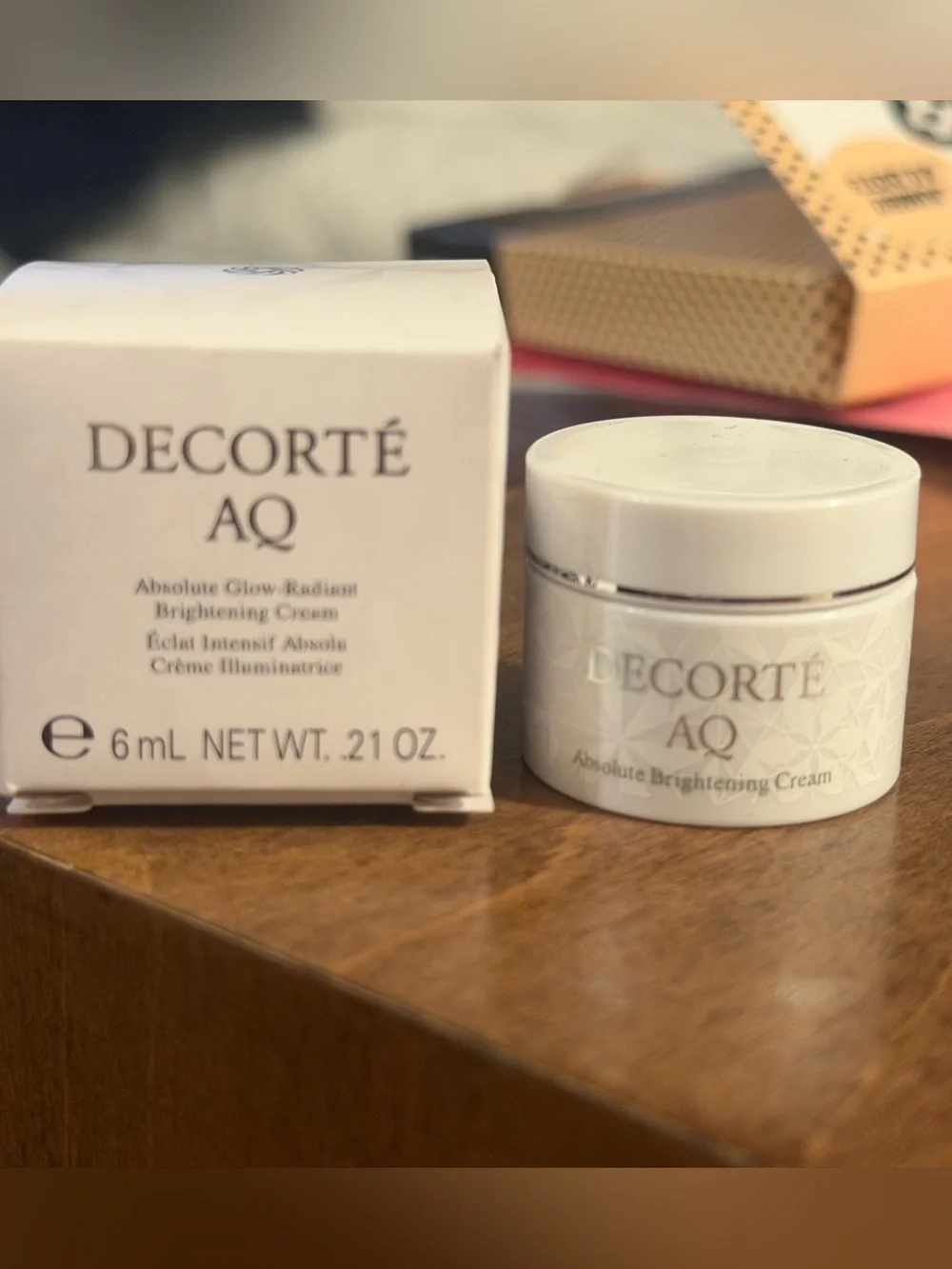 Decorte sublime glow